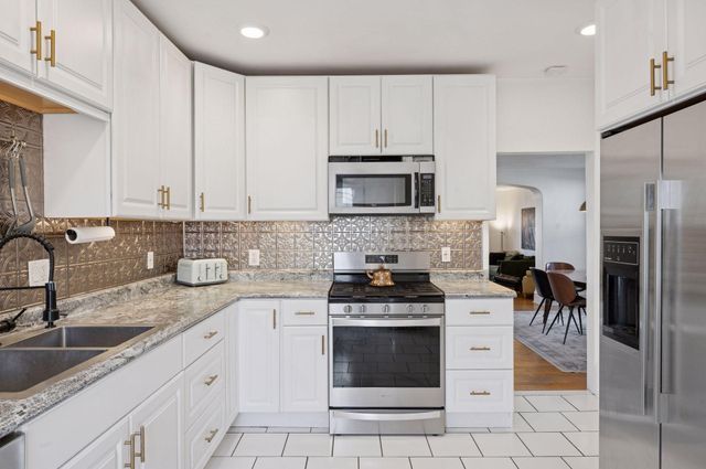 613 Harrison Street NE, Minneapolis, MN 55413