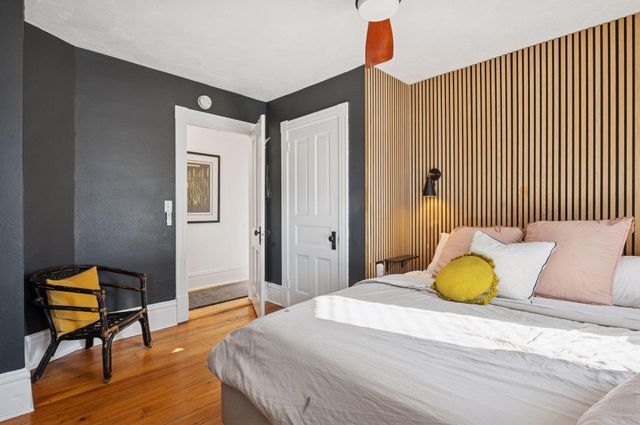 613 Harrison Street NE, Minneapolis, MN 55413