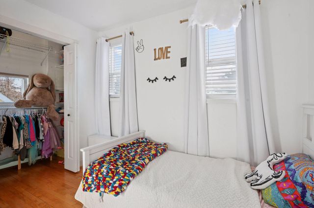 613 Harrison Street NE, Minneapolis, MN 55413