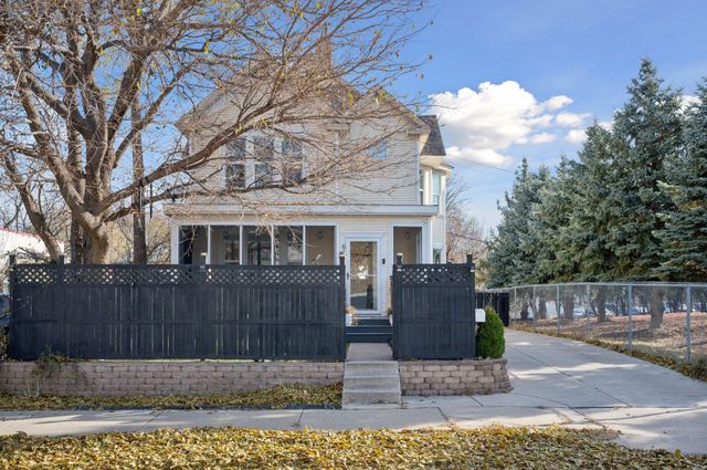 613 Harrison Street NE, Minneapolis, MN 55413