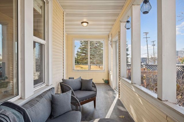 613 Harrison Street NE, Minneapolis, MN 55413