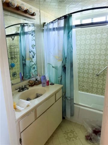 3560 San Simeon Avenue, Oxnard, CA 93033