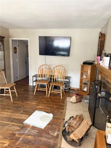 3560 San Simeon Avenue, Oxnard, CA 93033