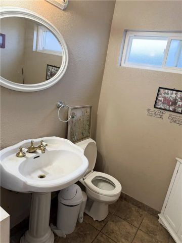 3560 San Simeon Avenue, Oxnard, CA 93033