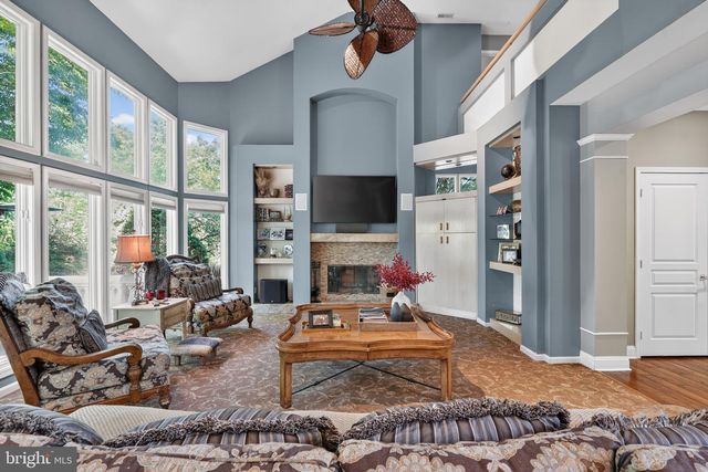 7 CAMEO CT, Cherry Hill, NJ 08003