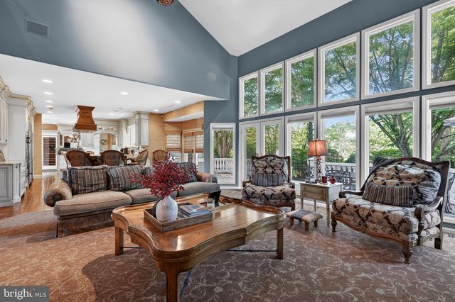 7 CAMEO CT, Cherry Hill, NJ 08003