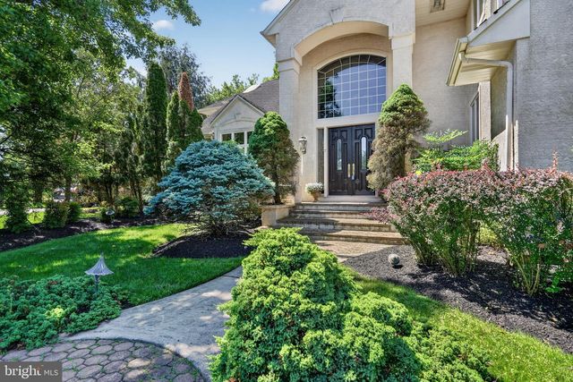 7 CAMEO CT, Cherry Hill, NJ 08003