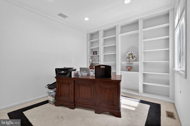 7 CAMEO CT, Cherry Hill, NJ 08003
