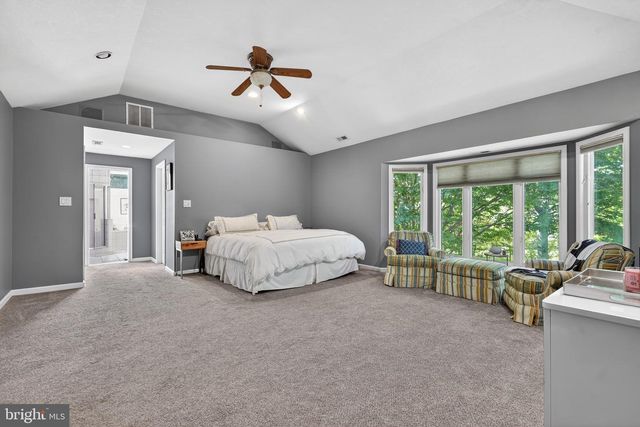 7 CAMEO CT, Cherry Hill, NJ 08003