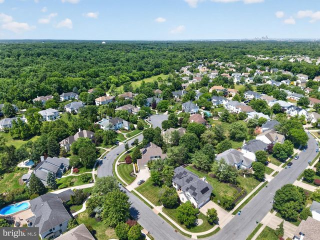 7 CAMEO CT, Cherry Hill, NJ 08003