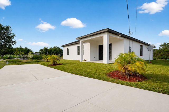 2513 69th, Lehigh Acres, FL 33971