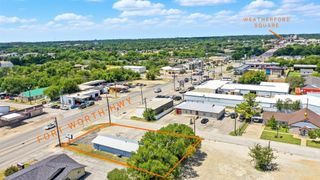 104 N Line Street, Weatherford, TX 76086