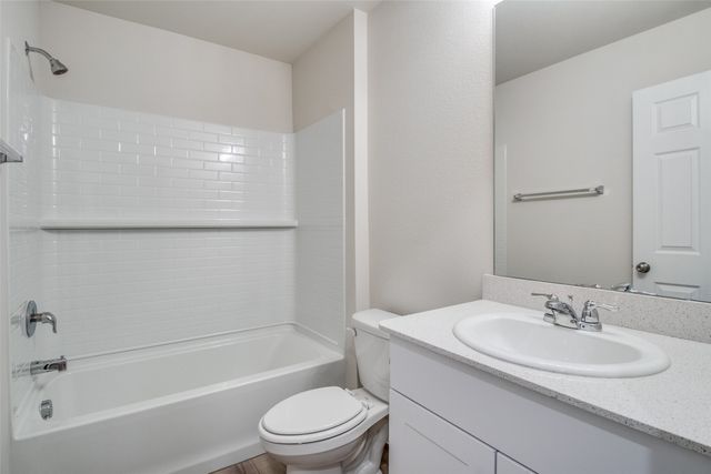 337 Glenwick Lane, Van Alstyne, TX 75495