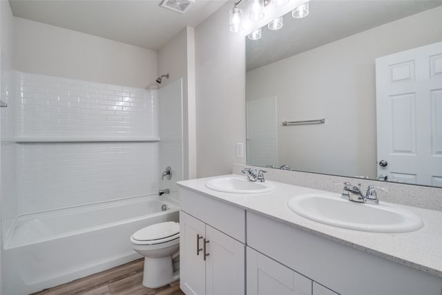 337 Glenwick Lane, Van Alstyne, TX 75495