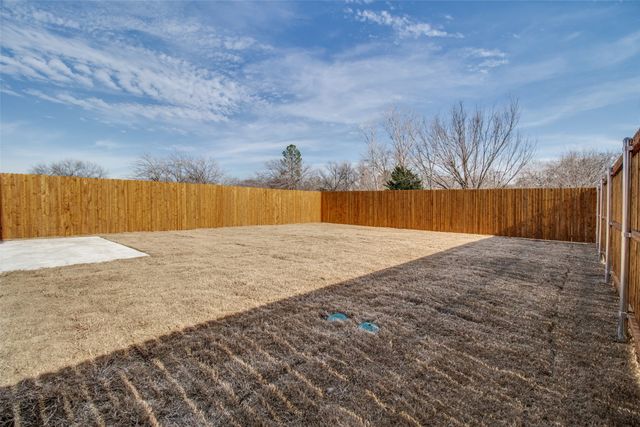 337 Glenwick Lane, Van Alstyne, TX 75495