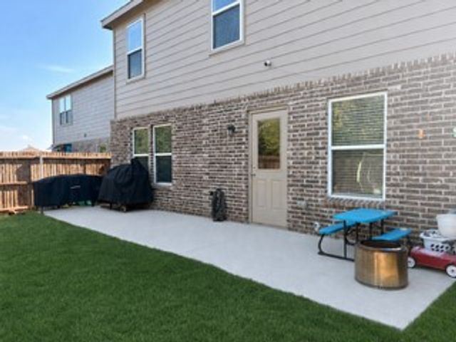 337 Glenwick Lane, Van Alstyne, TX 75495