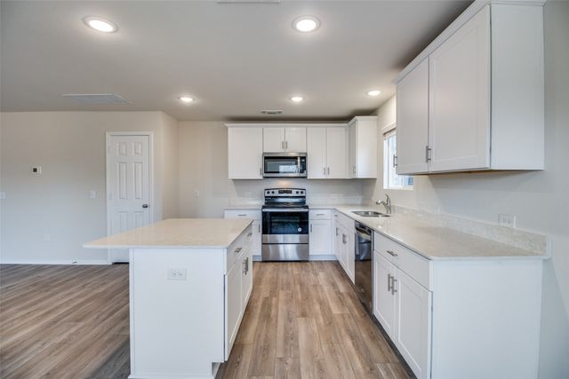 337 Glenwick Lane, Van Alstyne, TX 75495