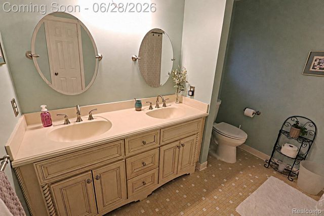 9391 Mayflower Court, Plymouth Charter Township, MI 48170