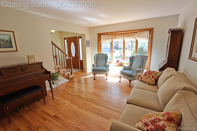 9391 Mayflower Court, Plymouth Charter Township, MI 48170