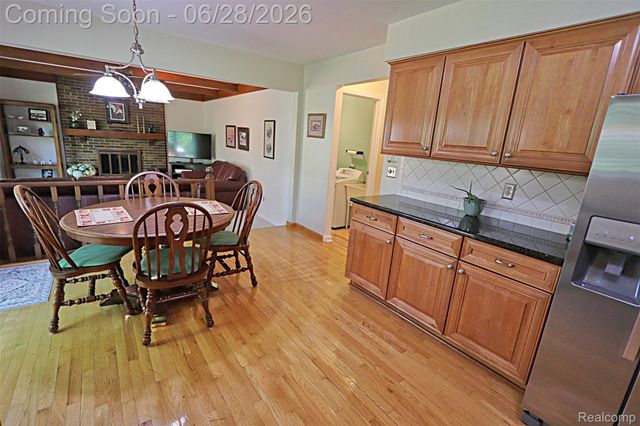 9391 Mayflower Court, Plymouth Charter Township, MI 48170