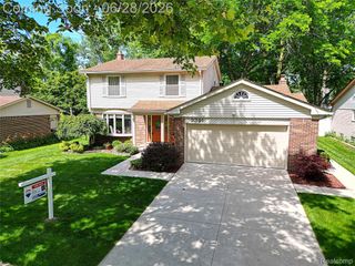 9391 Mayflower Court, Plymouth Charter Township, MI 48170