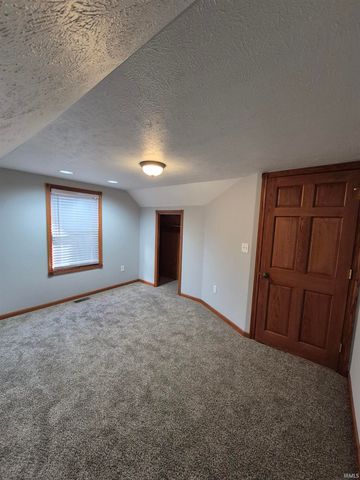 136 E Victoria Street, South Bend, IN 46614