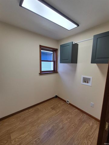 136 E Victoria Street, South Bend, IN 46614