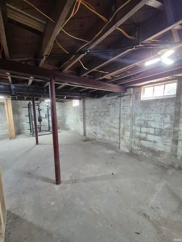 136 E Victoria Street, South Bend, IN 46614