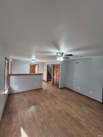 136 E Victoria Street, South Bend, IN 46614