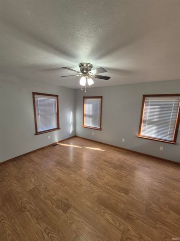 136 E Victoria Street, South Bend, IN 46614