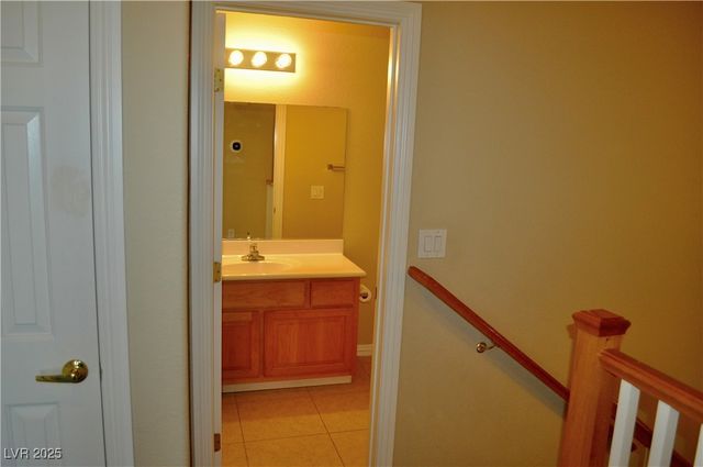 2348 Yellowstone Creek Drive 102, Las Vegas, NV 89183