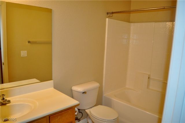 2348 Yellowstone Creek Drive 102, Las Vegas, NV 89183