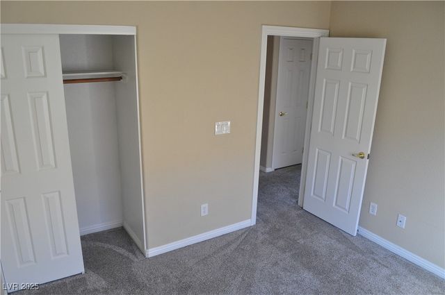 2348 Yellowstone Creek Drive 102, Las Vegas, NV 89183