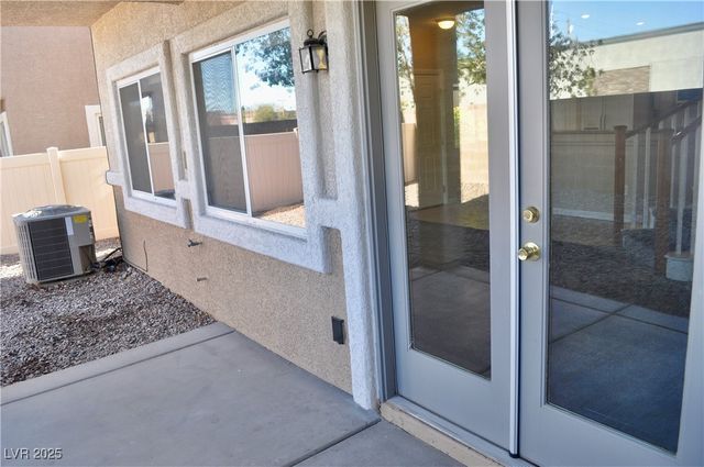 2348 Yellowstone Creek Drive 102, Las Vegas, NV 89183