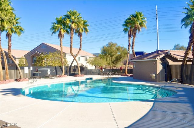 2348 Yellowstone Creek Drive 102, Las Vegas, NV 89183