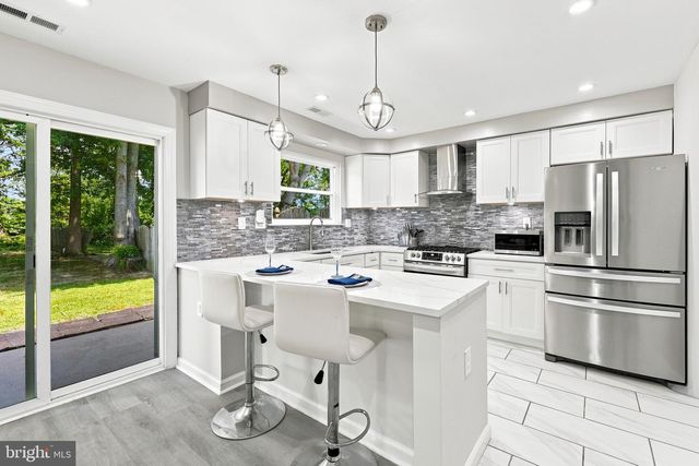 56 WOODMILL DR, Clementon, NJ 08021