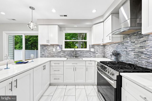 56 WOODMILL DR, Clementon, NJ 08021