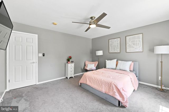 56 WOODMILL DR, Clementon, NJ 08021