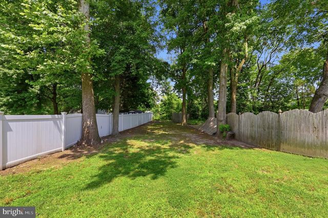 56 WOODMILL DR, Clementon, NJ 08021