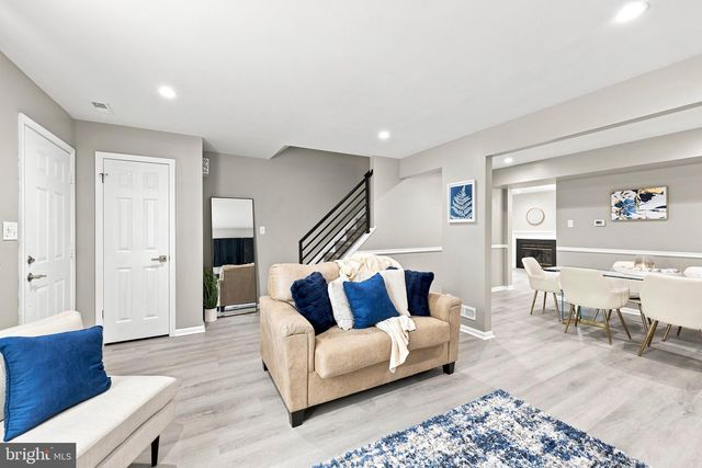 56 WOODMILL DR, Clementon, NJ 08021