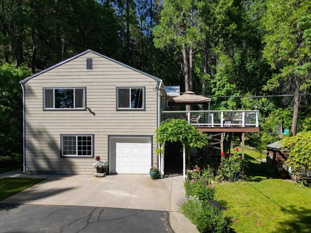 13784 Greenhorn Rd, Grass Valley, CA 95945