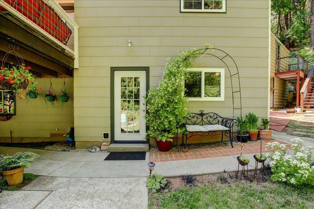 13784 Greenhorn Rd, Grass Valley, CA 95945