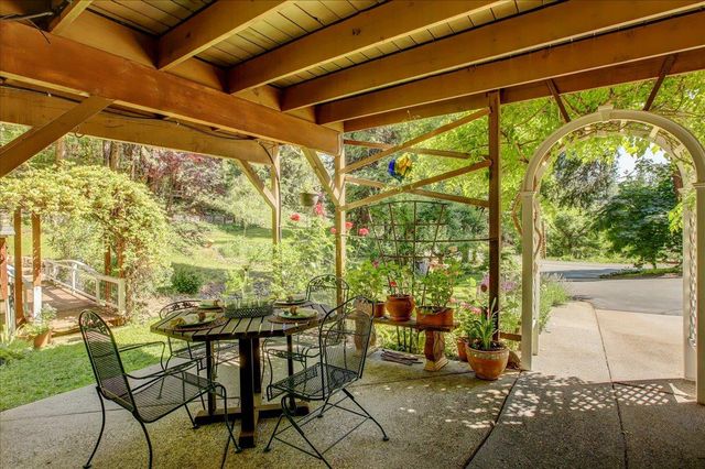 13784 Greenhorn Rd, Grass Valley, CA 95945