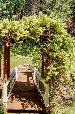 13784 Greenhorn Rd, Grass Valley, CA 95945