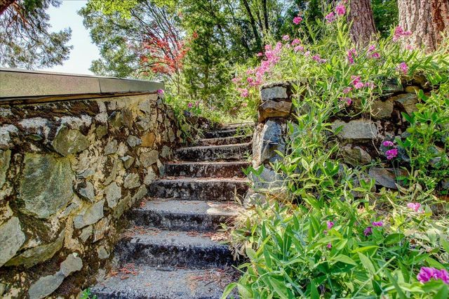 13784 Greenhorn Rd, Grass Valley, CA 95945