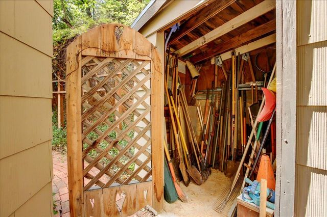 13784 Greenhorn Rd, Grass Valley, CA 95945