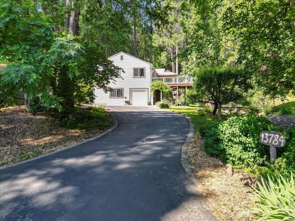 13784 Greenhorn Rd, Grass Valley, CA 95945