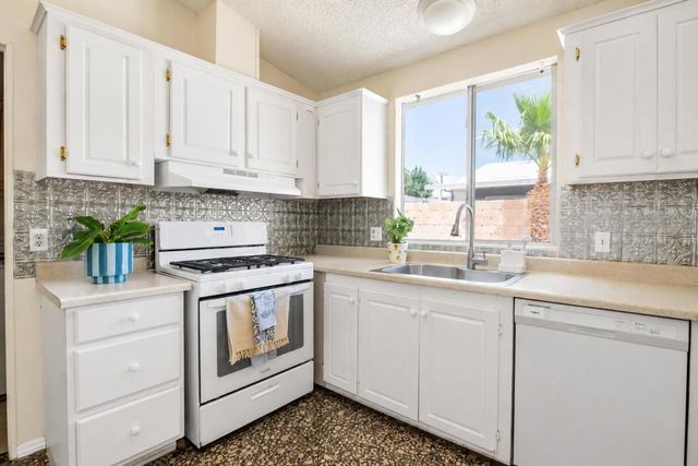 22840 Sterling Avenue 122, Palm Springs, CA 92262