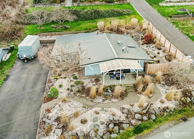 1046 Puget Drive SE, Port Orchard, WA 98366