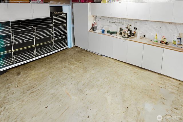 1046 Puget Drive SE, Port Orchard, WA 98366